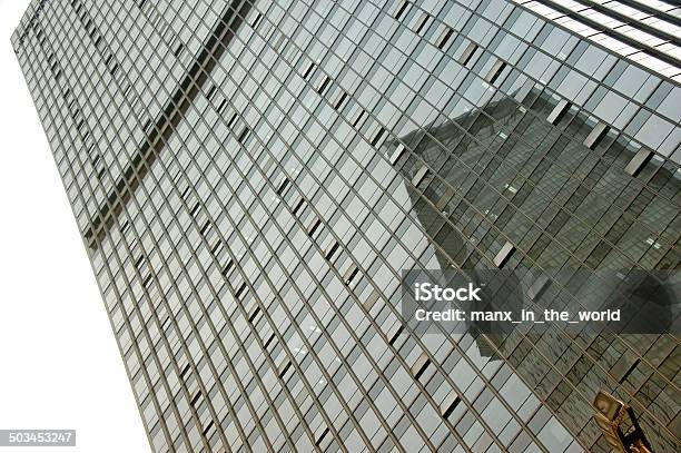Alta Del Edificio Foto de stock y más banco de imágenes de Aire libre - Aire libre, Arquitectura, Arquitectura exterior