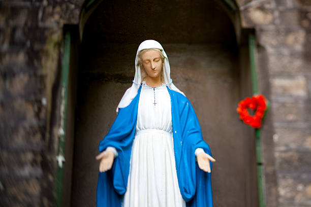 istock Mary Statue, Tilt Shift Lens 503480864