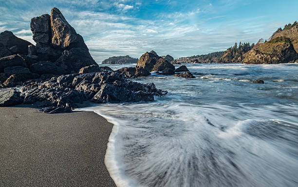 istock Rocky Pacific Coastline at Sunset 503485130