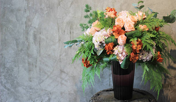 istock Vase of flowers 503489535