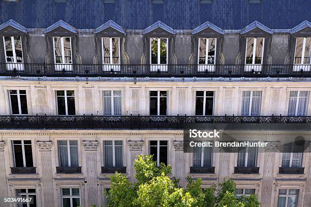 Photo libre de droit de Rue De Paris banque d'images et plus d'images libres de droit de Appartement - Appartement, Architecture, Balcon