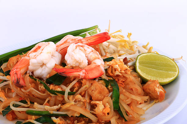 istock Stir fry noodles, fried noodle Thai style with prawns, 503559098