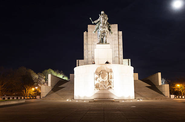 equestrian statue von jan zizka auf vitkov hill. prag. - vitkov stock-fotos und bilder