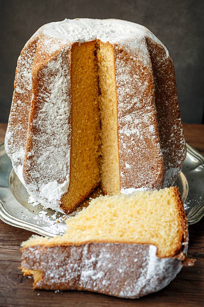 pandoro - fruitcake christmas cake cake christmas fotografías e imágenes de stock