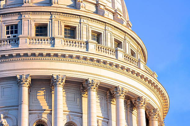 istock Dome of Capitol building partial view 503588042