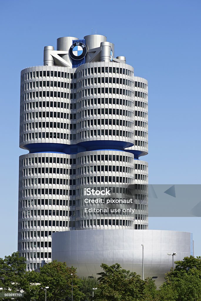 BMW 본사 뮌헨 - 로열티 프리 BMW 스톡 사진