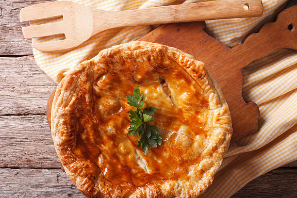 istock Delicious hot chicken pie close-up. horizontal top view 503636642