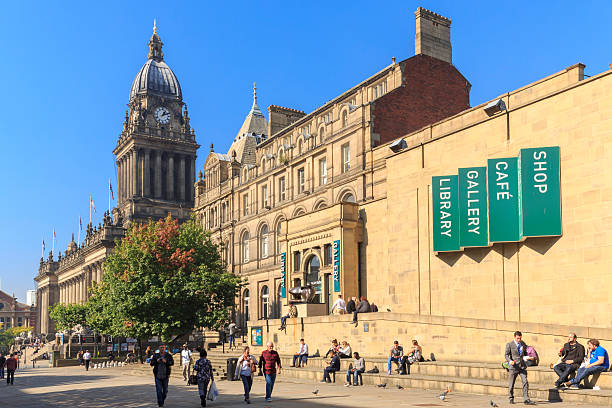 leeds galeria de arte e town hall - leeds england leeds town hall town town hall - fotografias e filmes do acervo