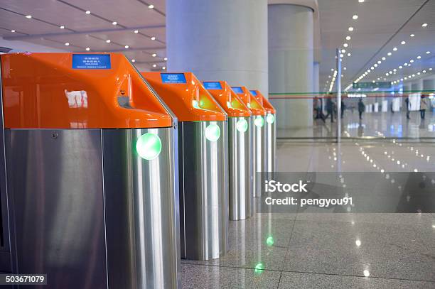 Subway Station Recount Machine Stock Photo - Download Image Now - Channel Tunnel, Check - Financial Item, Corridor