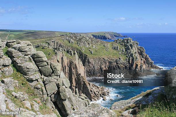 На Скалы На Конец Земли — стоковые фотографии и другие картинки Penwith - Penwith, Англия, Атлантический океан