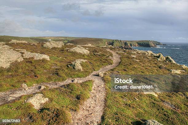 Photo libre de droit de Les Falaises De Lands End banque d'images et plus d'images libres de droit de Abrupt - Abrupt, Angleterre, Au loin