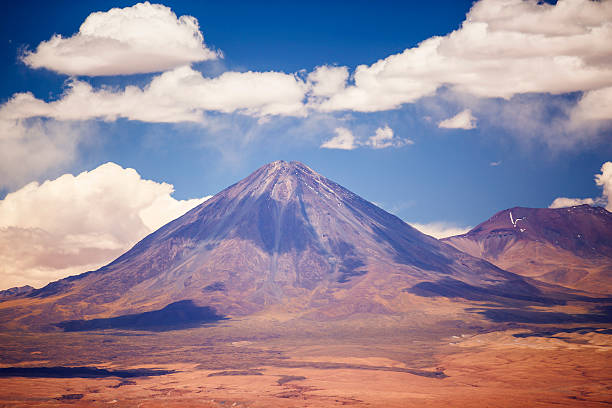 istock volcano licancabur near San Pedro de Atacama 503685442