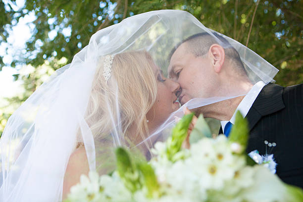 istock kissing couple 503687560