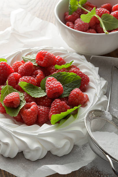 Desserts: Pavlova with Raspberries and Mint