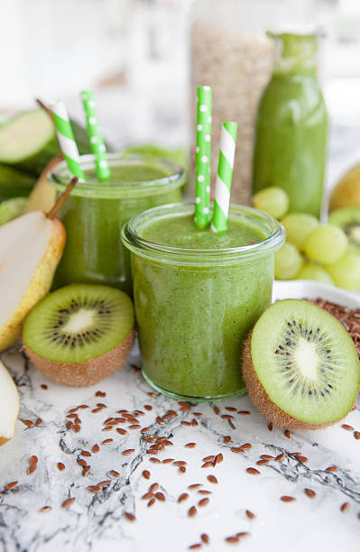 istock Green smoothie with kiwi 503750992