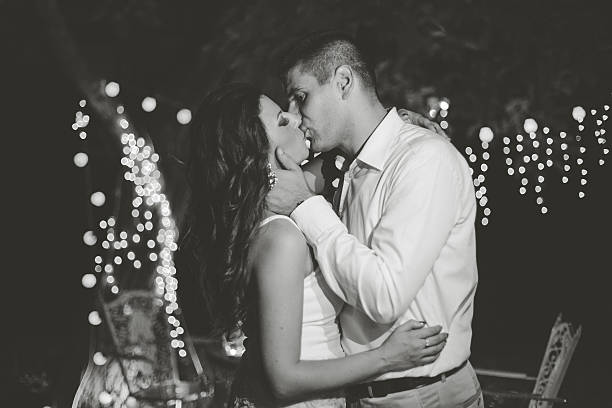 istock Hot kiss on Valenine's day 503758134