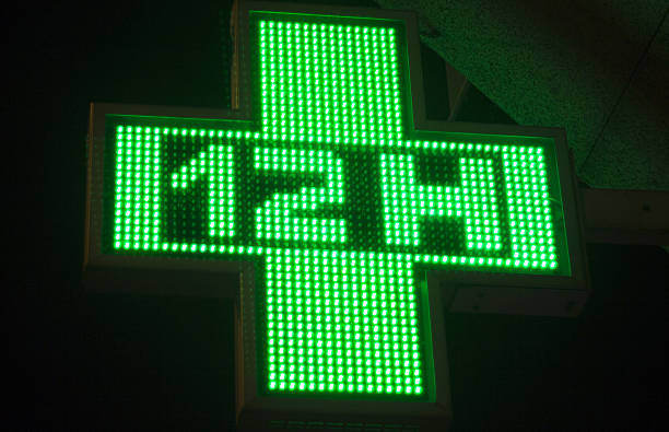 istock Pharmacy neon light chemists sign 503763106
