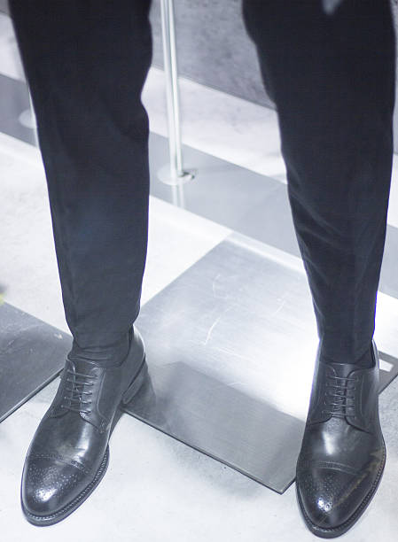 istock Men's leather shoes on store mannequin 503763152