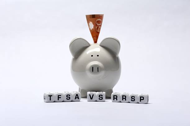 istock TFSA VS RRSP INVESTING 503776802