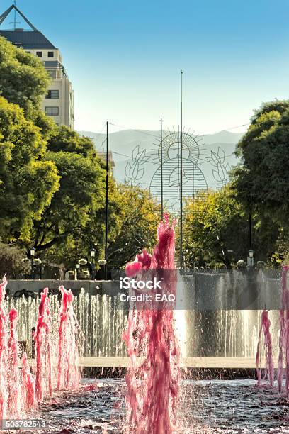 Cidade De Mendoza - Fotografias de stock e mais imagens de Cidade - Cidade, Fonte, Vinho Tinto