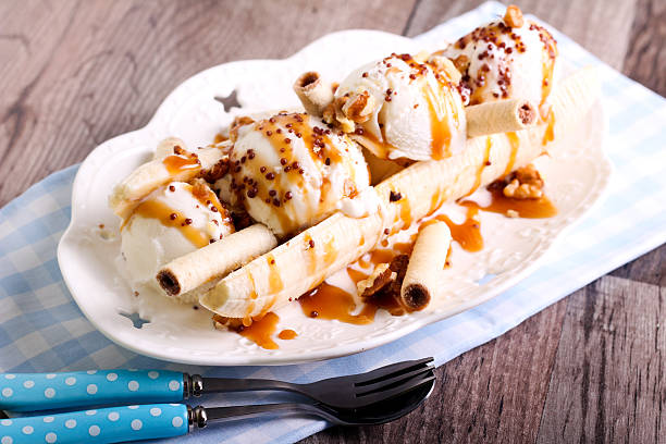 istock Banana split, banana and ice cream dessert 503785424