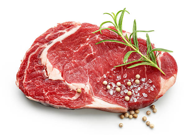 mariscos frescos y bistecs de carne de res con especias - veal meat raw steak fotografías e imágenes de stock