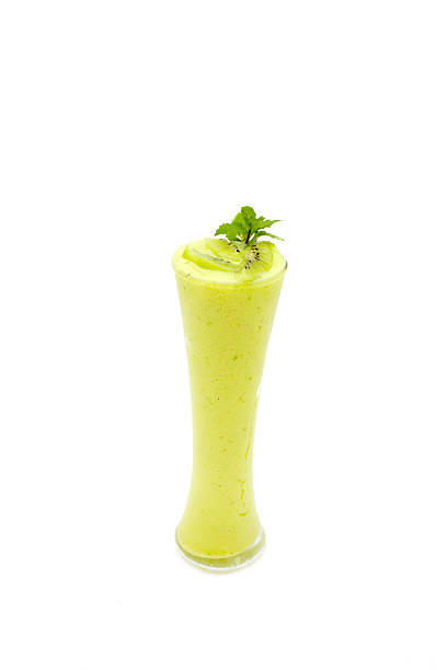 Kiwi Smoothie isolado - foto de acervo