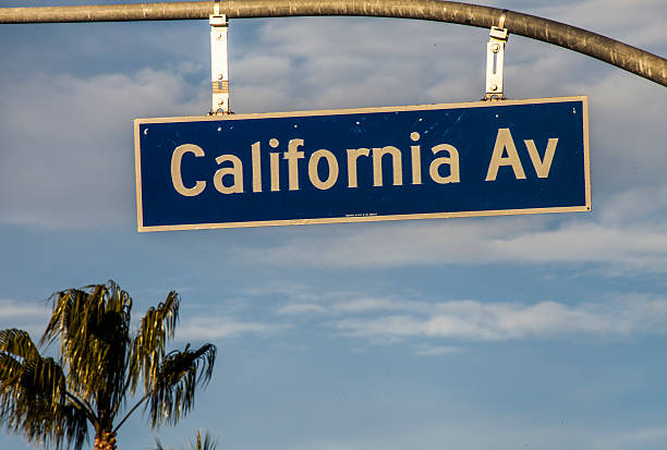 istock California sign 503839456