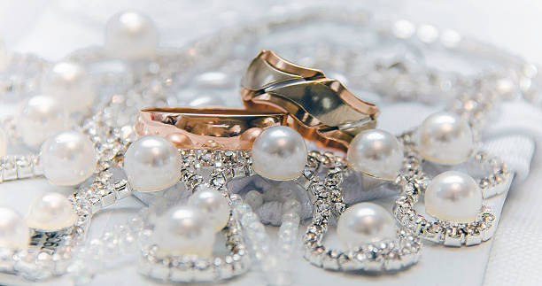 istock the Wedding rings, gold 503893924