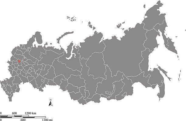 russland in karte kontur vektor mit waage der meilen und kilometer - izhevsk stock-grafiken, -clipart, -cartoons und -symbole
