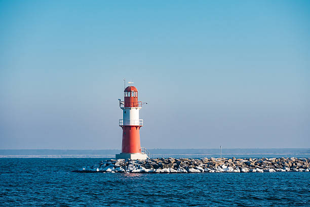 istock Mole of Warnemuende in winter 503917370