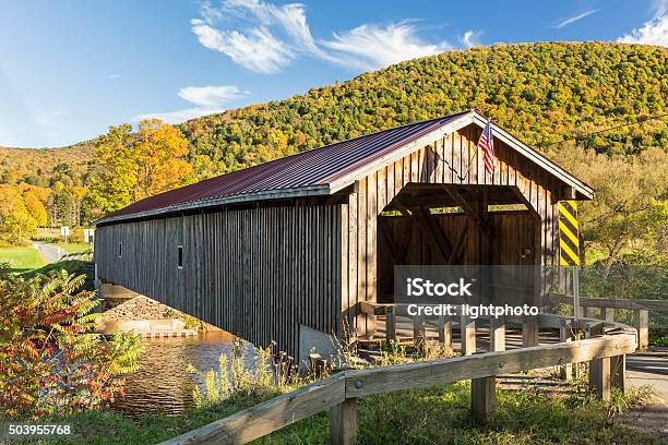 Hamden Covered Bridge In Autumn Stock Photo - Download Image Now - Catskill Mountains, Covered Bridge, Delaware River