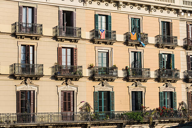 istock Classic residential building, Barcelona 503958454