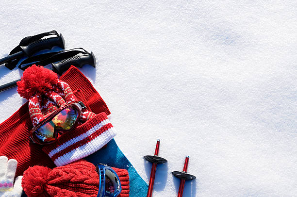 equipos de esquí de fondo de nieve - snow gear fotografías e imágenes de stock