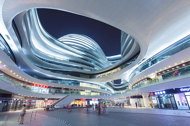 은하수 소호, beijing - slanted business architecture urban scene 뉴스 사진 이미지
