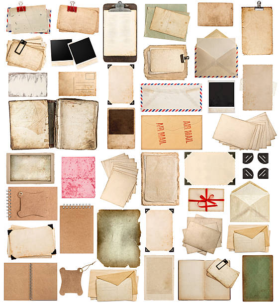 antik papier laken, bücher und seiten und alte postkarten - sammelalbum fotos stock-fotos und bilder
