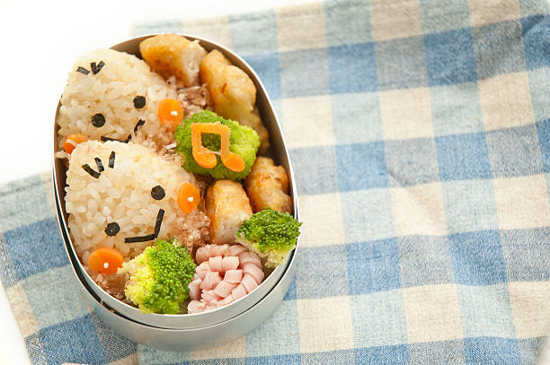 istock Lunch of chestnut motif 504037740