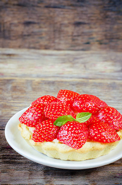 istock tartlet with strawberries 504054153