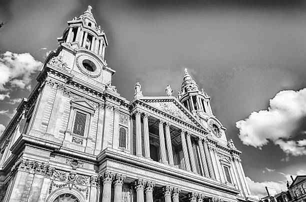 istock St Paul Cathedral, London 504072056