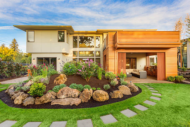 istock Beautiful Home Exterior 504076284