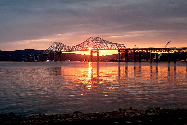 istock The Tappan Zee Bridge at Sunset 504079199