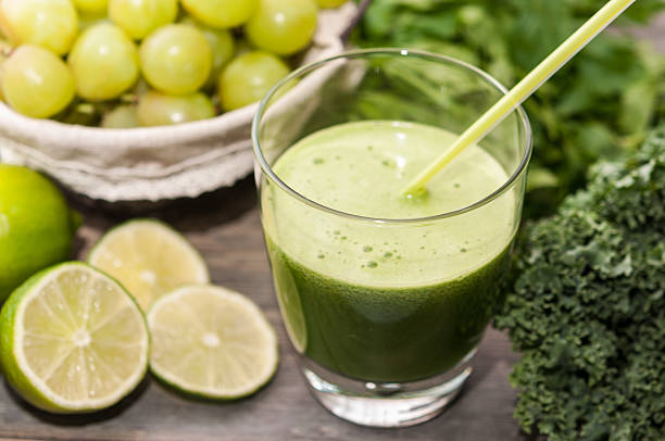 istock Green juice detox 504085900