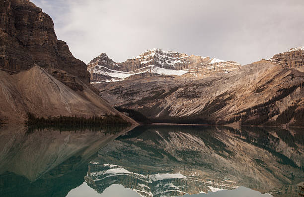 Berg-Spiegelbild, Banff Nationalpark – Foto