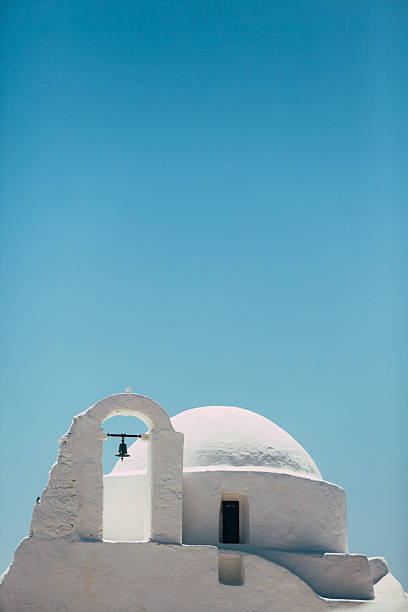 istock Paraportiani Church in Mykonos 504107311