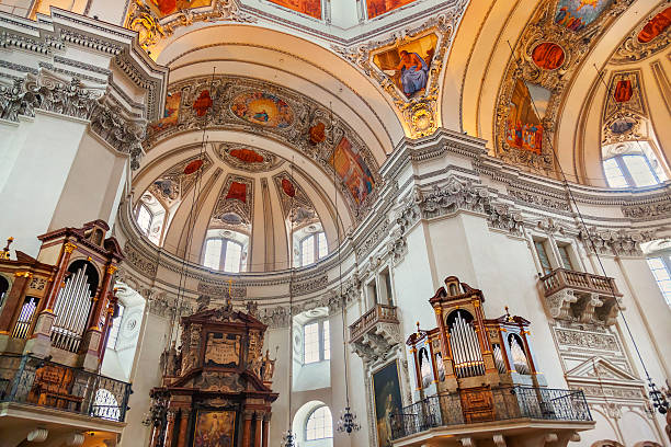 catedral em salzburgo, áustria - indoors cathedral salzburg cathedral salzburg - fotografias e filmes do acervo