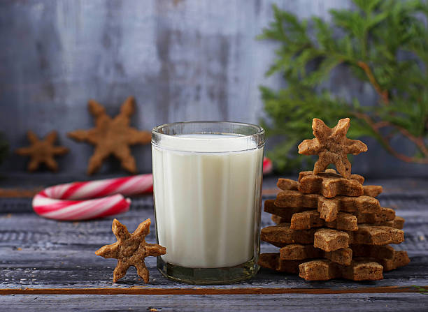 istock Milk and gingerbread Christmas cookies 504182076