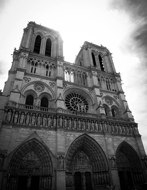 istock Western Facade of Notre Dame de Paris 504192714