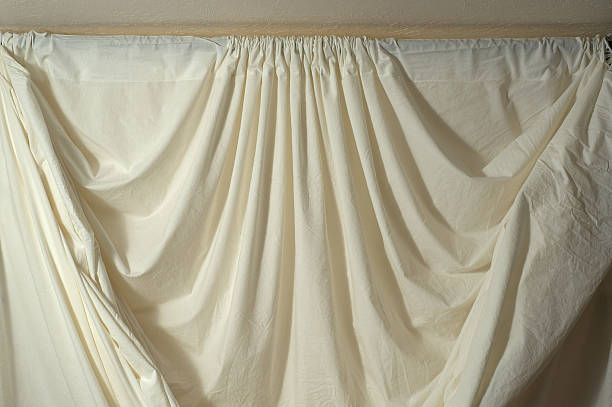 istock top of muslin backdrop with folds 504248530