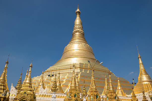 istock shwedagon pagoda 504251784