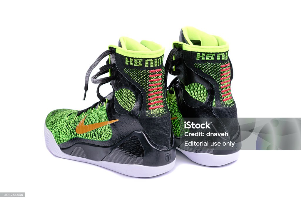 Nike Kobe Elite Victoria Altatop Sneaker Zapato De Baloncesto Foto de stock y banco imágenes de A la moda - iStock